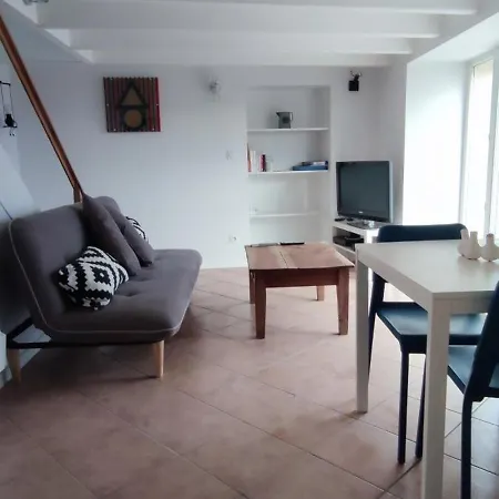 La Petite Maison D'hose *